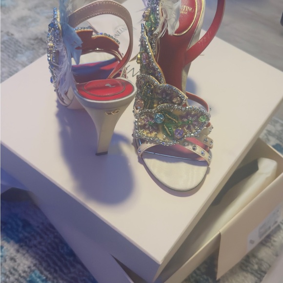 Valentino Garavani Multicolor Embellished Heels - Picture 6 of 6